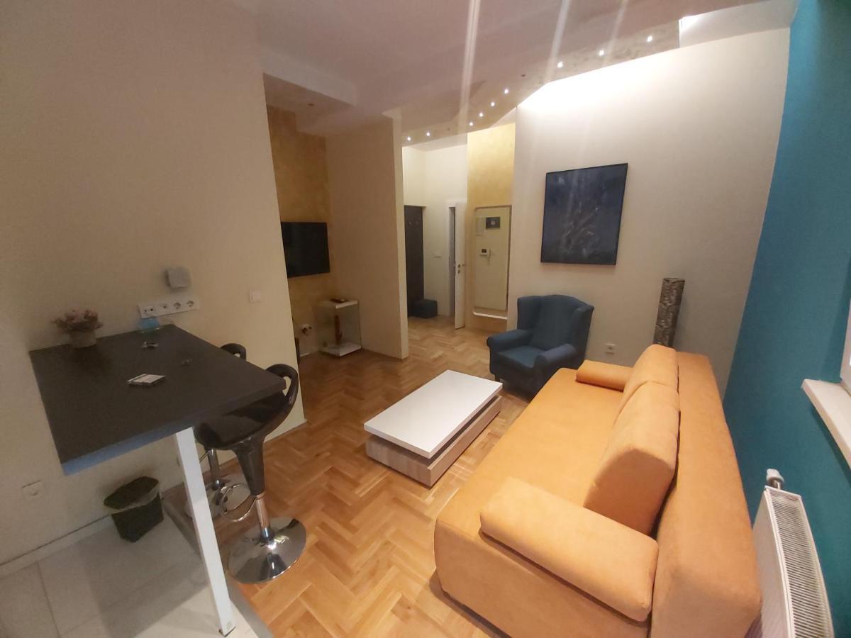 Apartment Nikirent 바냐루카 외부 사진